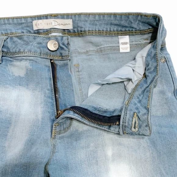 C est 1946 Denim Women’s 10 Contemporary Straight Jeans Light Wash Destroyed - Picture 3 of 5